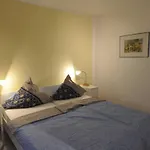 Appartementhaus Flori 아파트 *